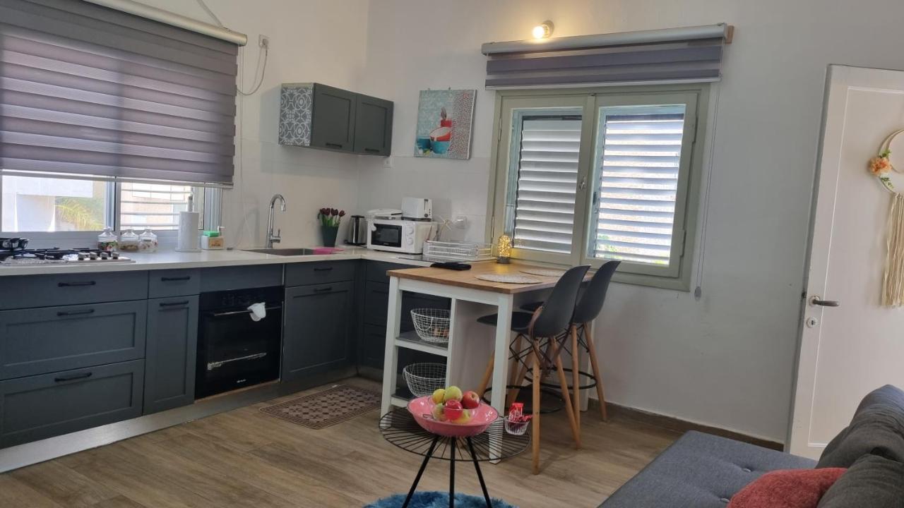 Stylish Quiet And Central Rehovot Exterior photo